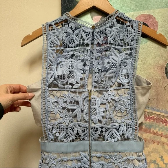 Self portrait periwinkle blue lace cutout dress with grey lining size 2 - Picture 14 of 14